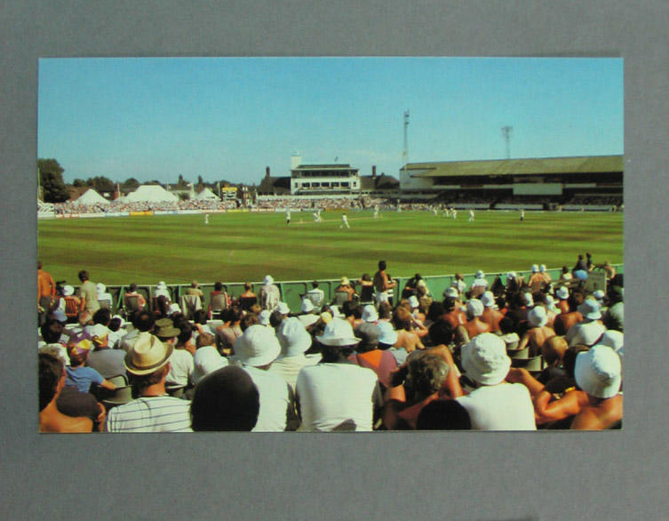 Postcard, Famous Test Match Grounds Headingley Australian Sports Museum
