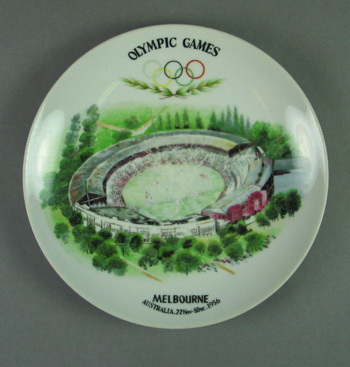 1956 Olympic Games commemorative plate, featuring MCG Australian