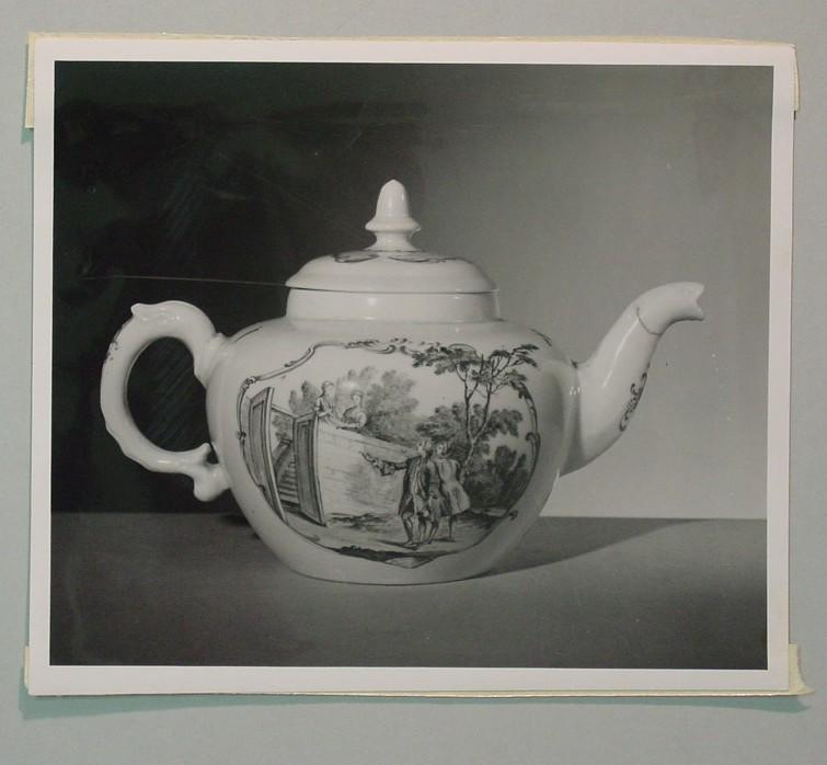 Photograph of teapot on display at Victoria & Albert Museum, London